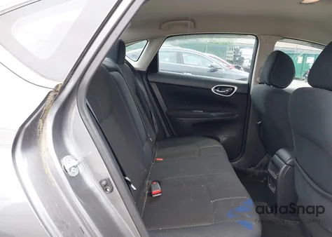 2015 Nissan Sentra S z USA, uszkodzony, nr VIN 3N1AB7AP3FY373702